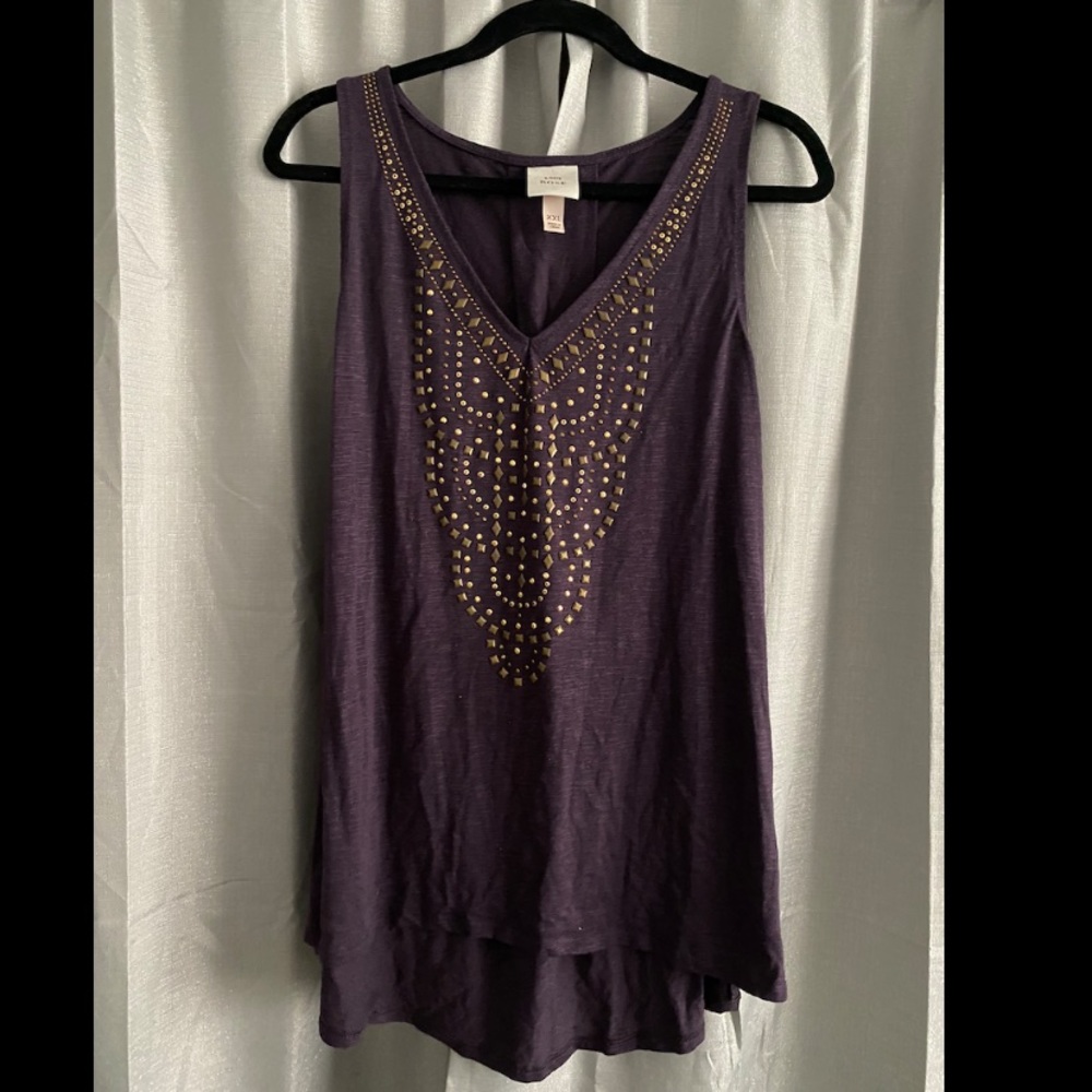 Studded tank